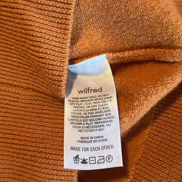 WILFRED Cyprie 100% merino wool mock neck knit sweater golden yellow Aritzia - Picture 8 of 9